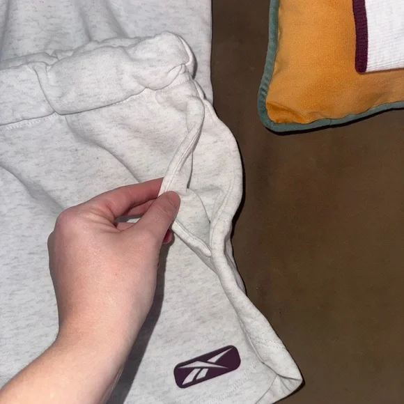 Reebok Light Gray Sweatshirt with Burgundy Logo Matching Shorts Set - Picture 4 of 7